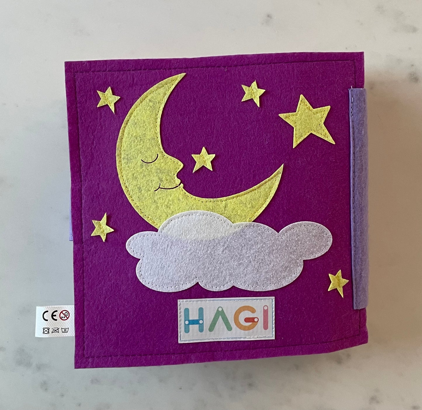 Quietbuch "Blumenfeld lila" inkl. Wunschname